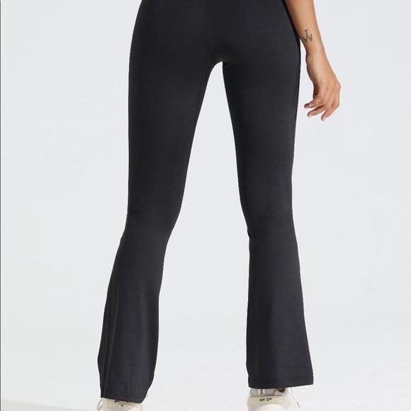 COPY - Crossover Flare Legging - Picture 7 of 9